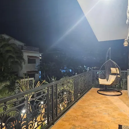 Premium Chalet-3